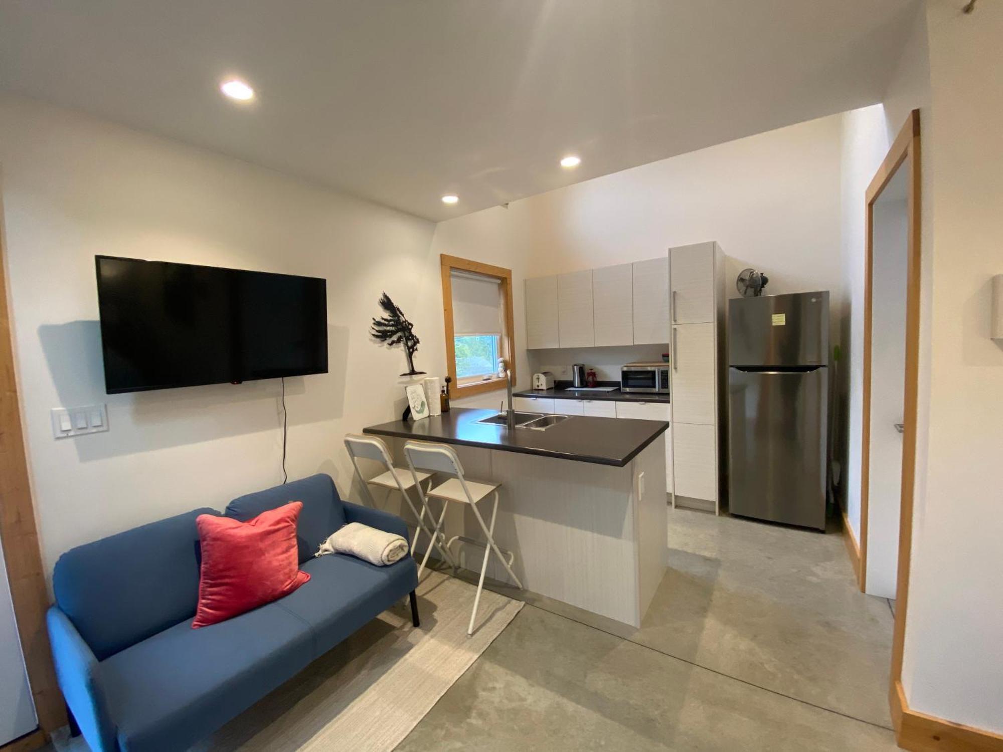 Lucky Creek Guest Suite Ucluelet Exteriör bild